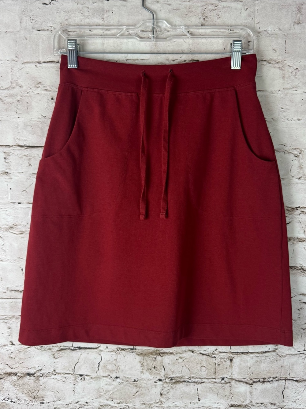 Patagonia Women's XS Vitaliti Skirt Drawstring Organic Cotton Stretch Brick Red
